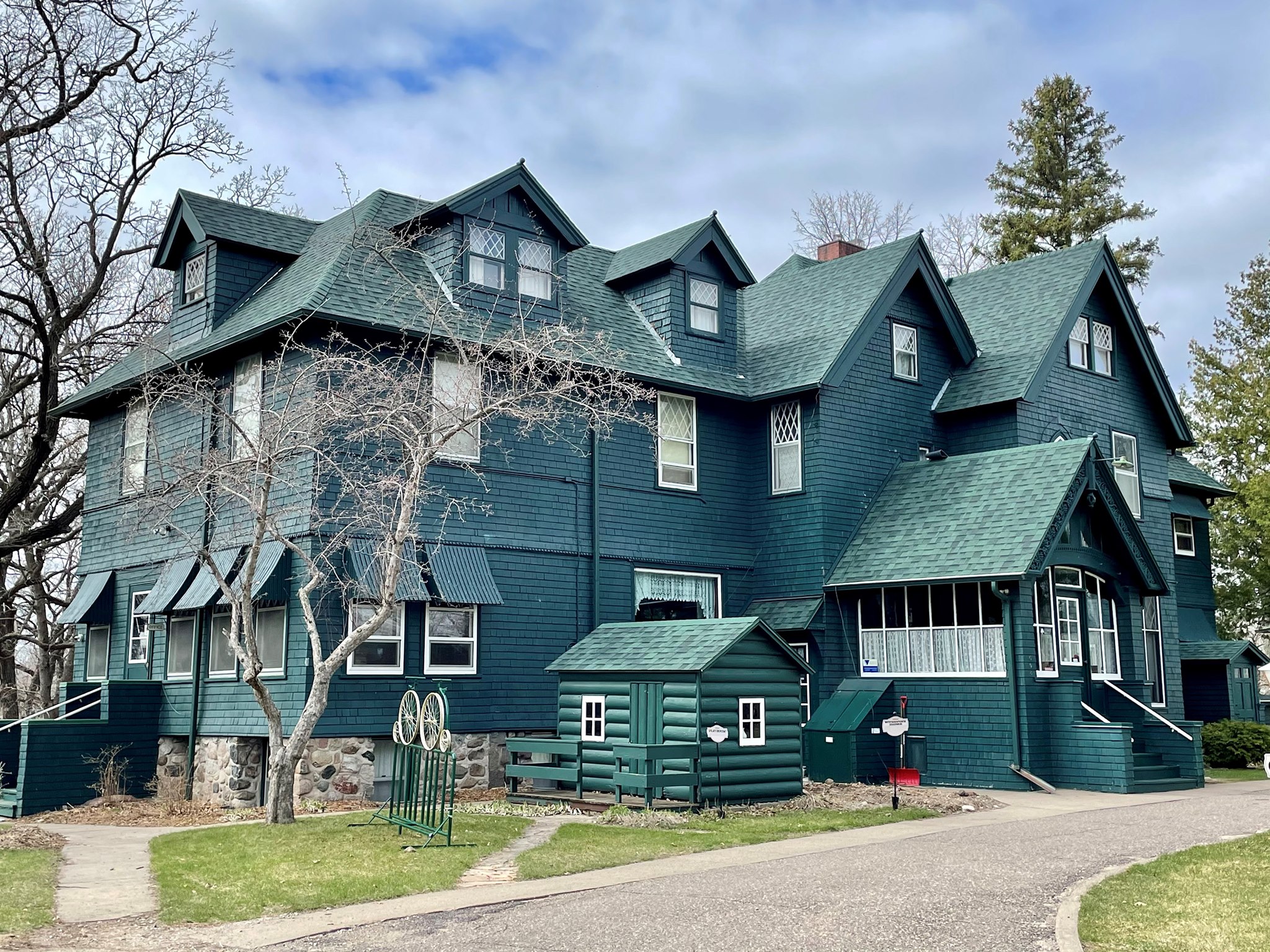Linden Hill Historic Estate
