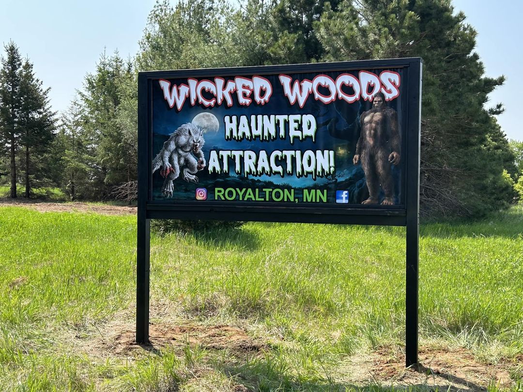 Wicked Woods Haunted Attraction