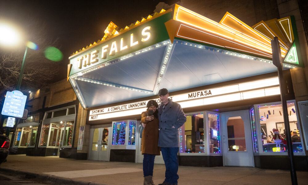 Marque of the Falls Theatre